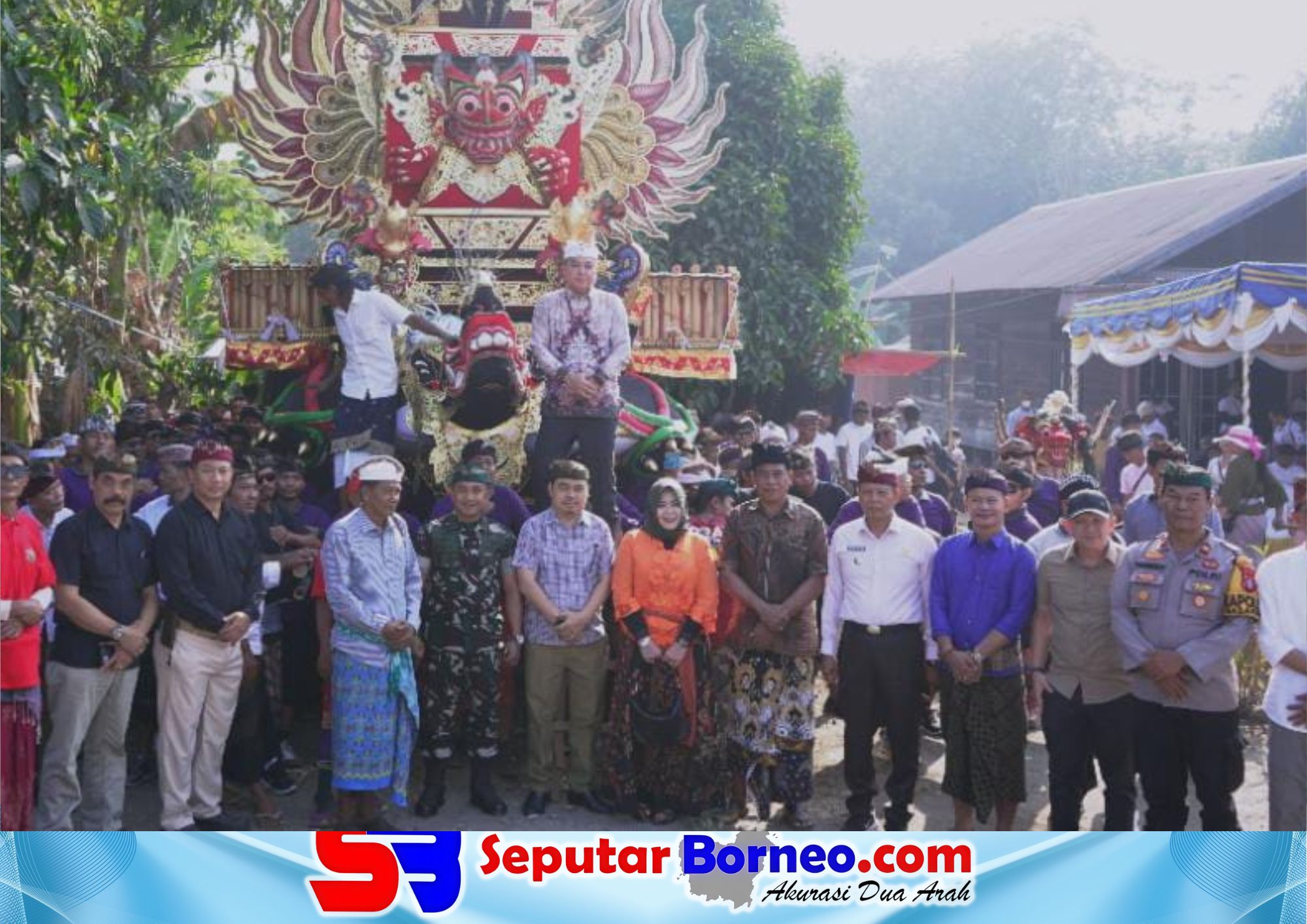 Anggota DPRD Kapuas Hadiri Ngaben Massal