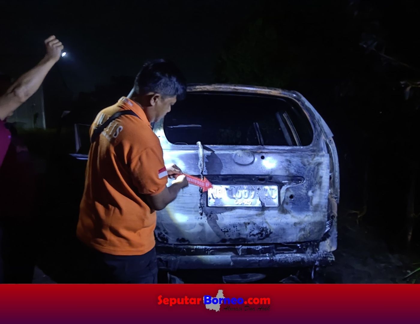 Mobil Terbakar Jalan Soekarno, Sekitar Lokasi Ditemukan Jeriken