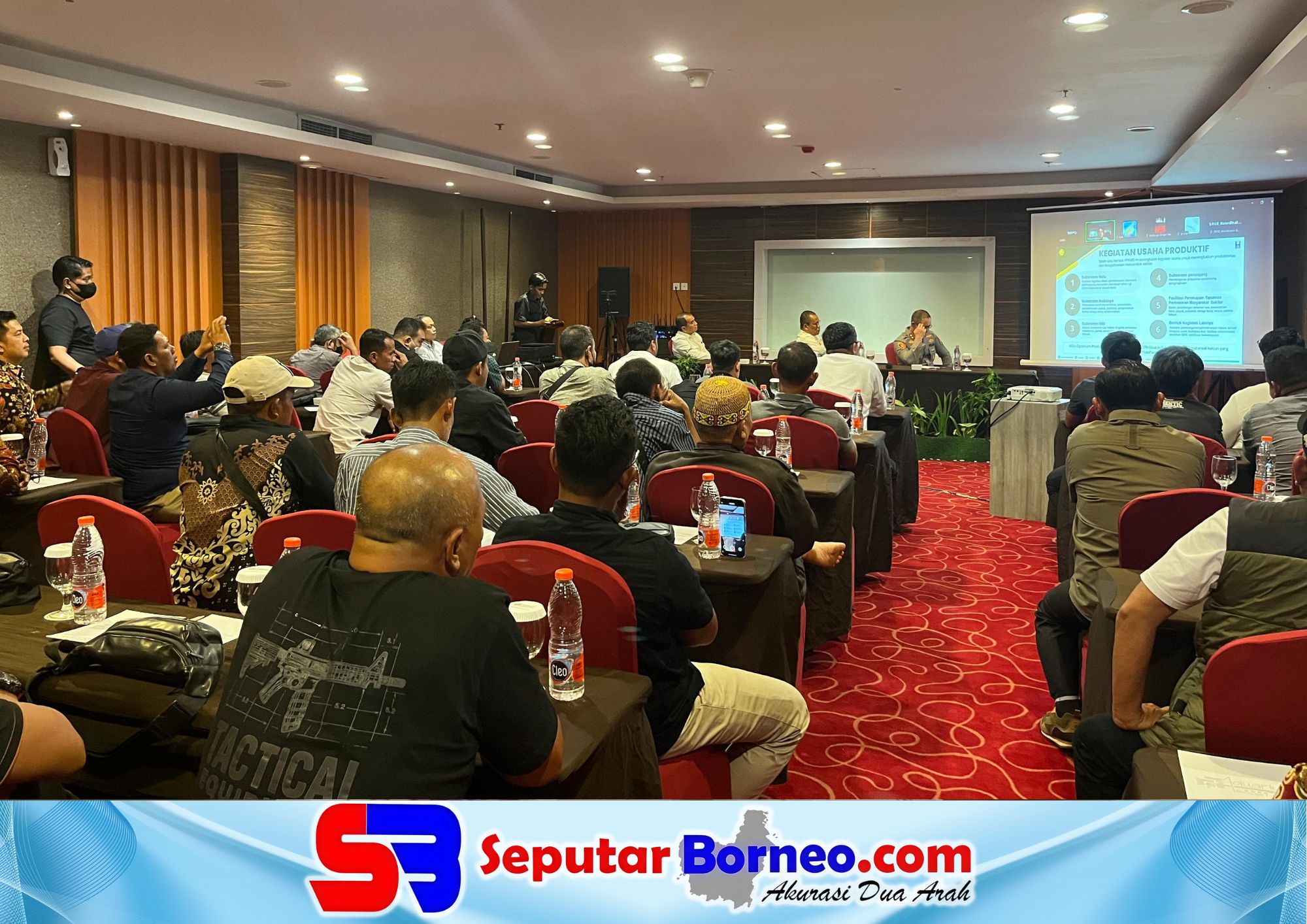 Pertemuan perwakilan masyarakat sejumlah desa dengan pihak manajemen PT BAP. (FOTO: SEPUTAR BORNEO)