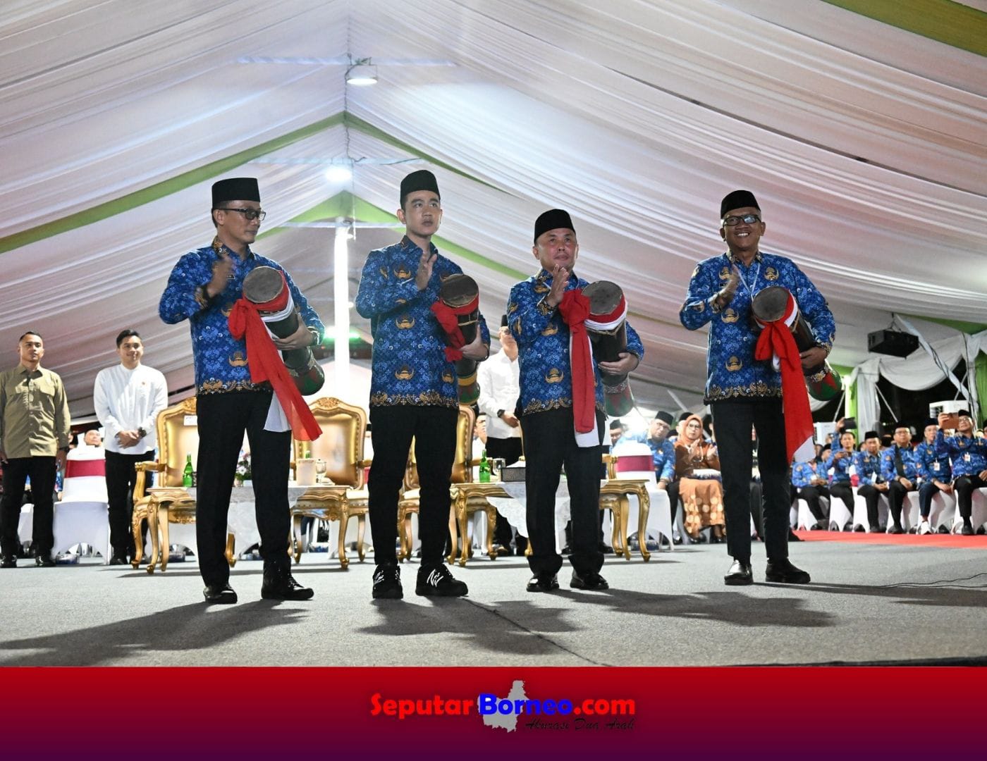 Wakil Presiden RI, Gibran Rakabuming saat membuka Musabaqah Tilawatil Quran VII KORPRI Tingkat Nasional Tahun 2024, bertempat di halaman Kantor Gubernur Kalteng, Kota Palangka Raya. (FOTO:BIRO PERS KEPRESIDENAN)