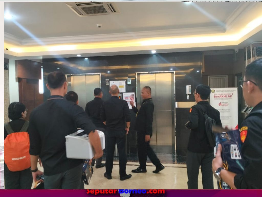 Pidsus Kejati Kalteng Geledah Kementerian ESDM dan PLN Pusat
