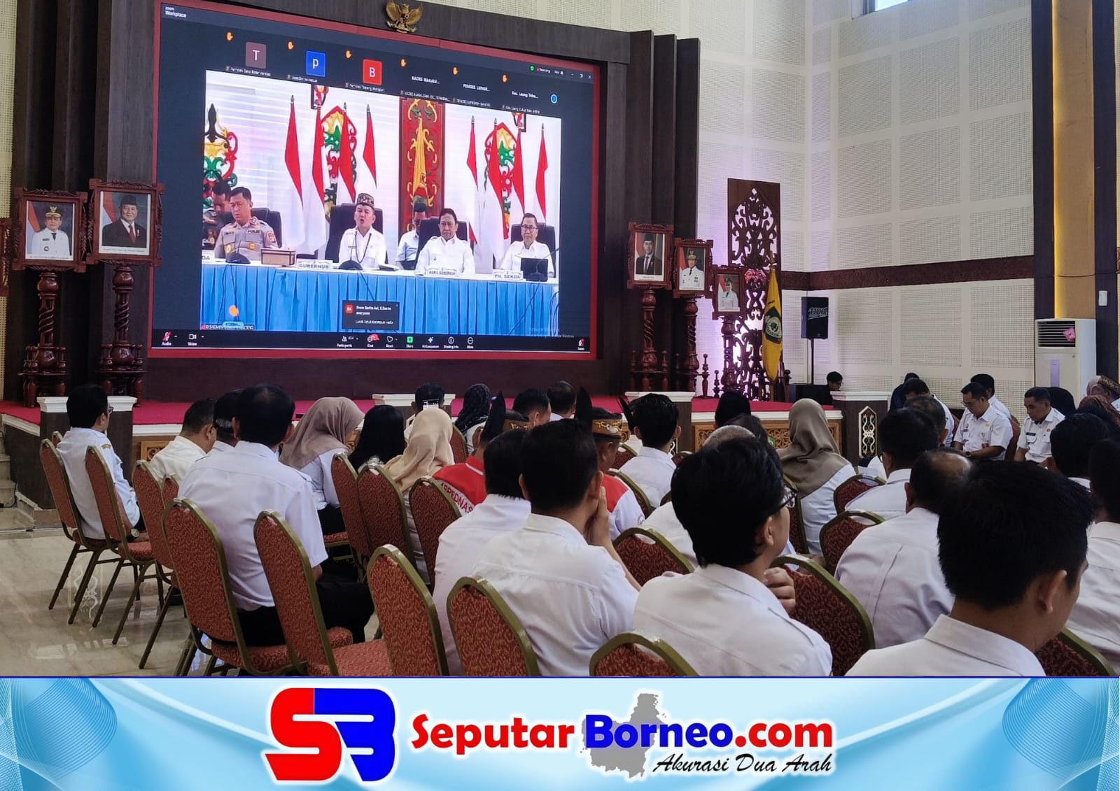 Bupati Kotim, H Halikinnor bersama kepala OPD mengikuti rapat sosialisasi implementasi Kartu Huma Betang Sejahtera secara zoom meeting. (FOTO:SEPUTAR BORNEO)