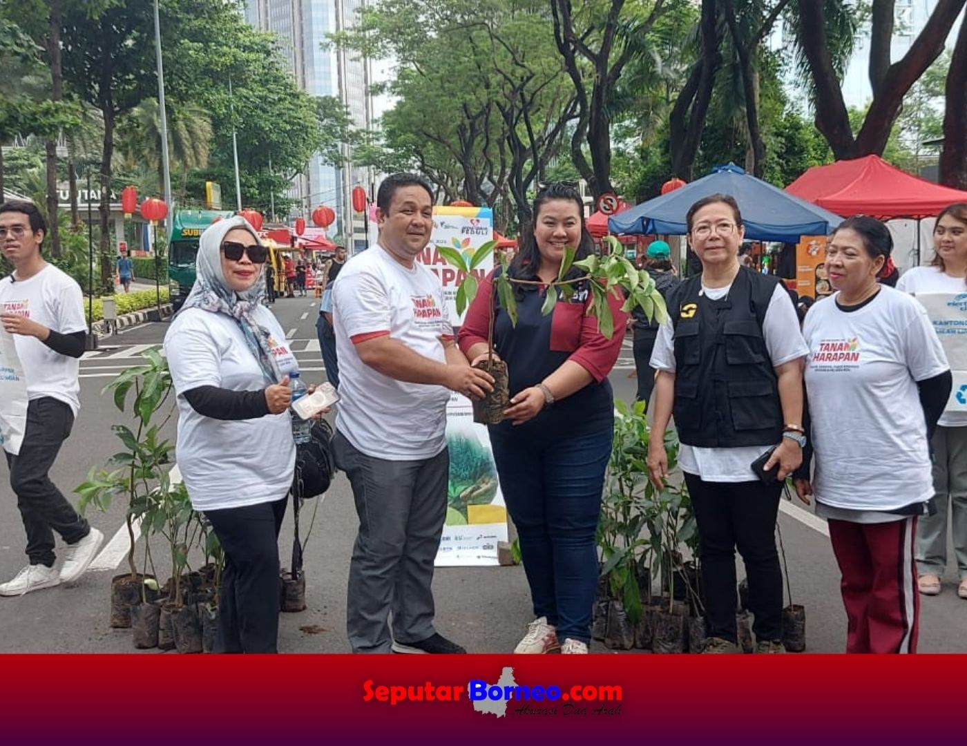 10.000 Pohon untuk Pengunjung SCBD Weekland