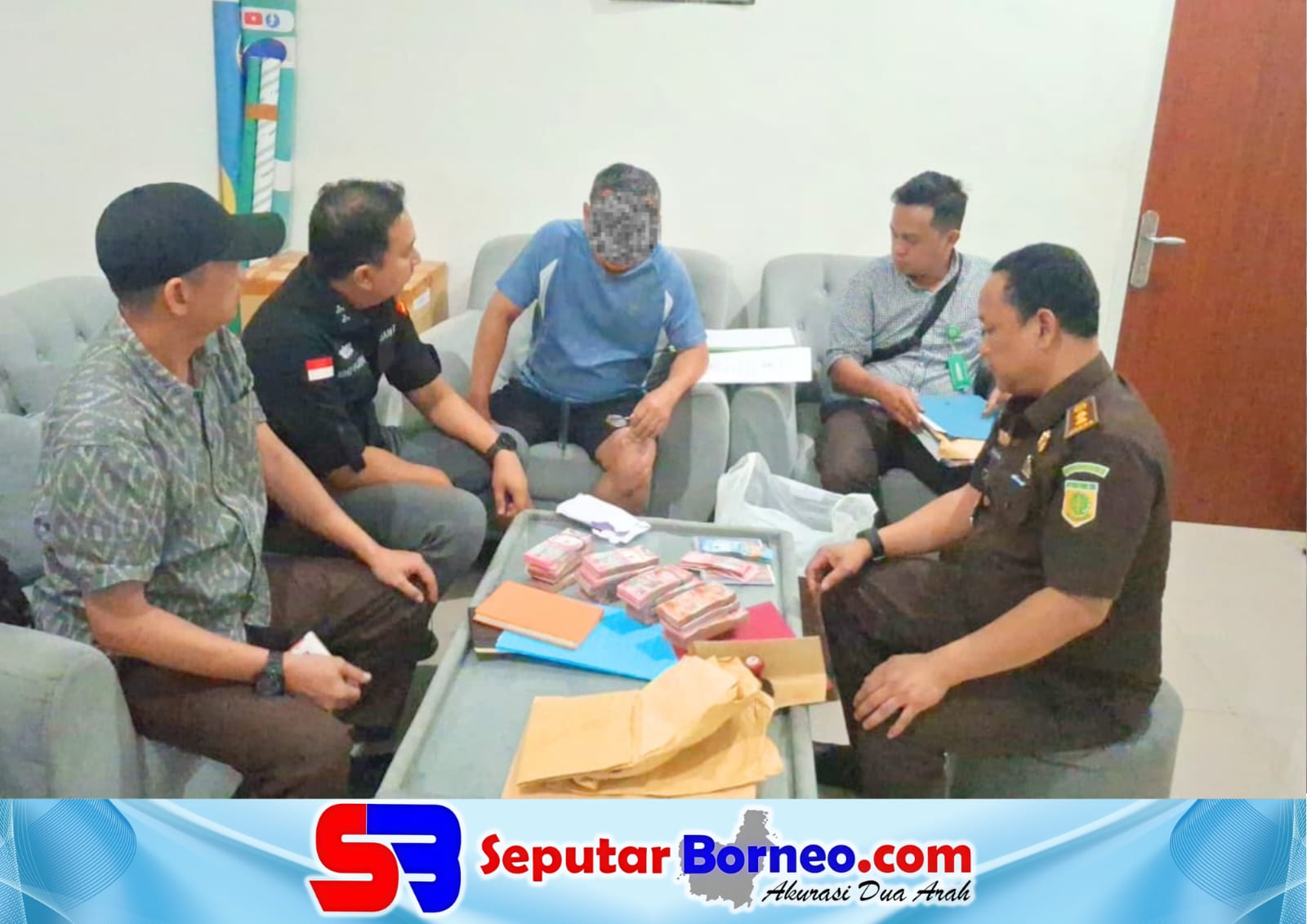 Kejati Sumsel Geledah 2 Lokasi Kasus Pelayaran, Sita Uang Ratusan Juta dan Motor Harley