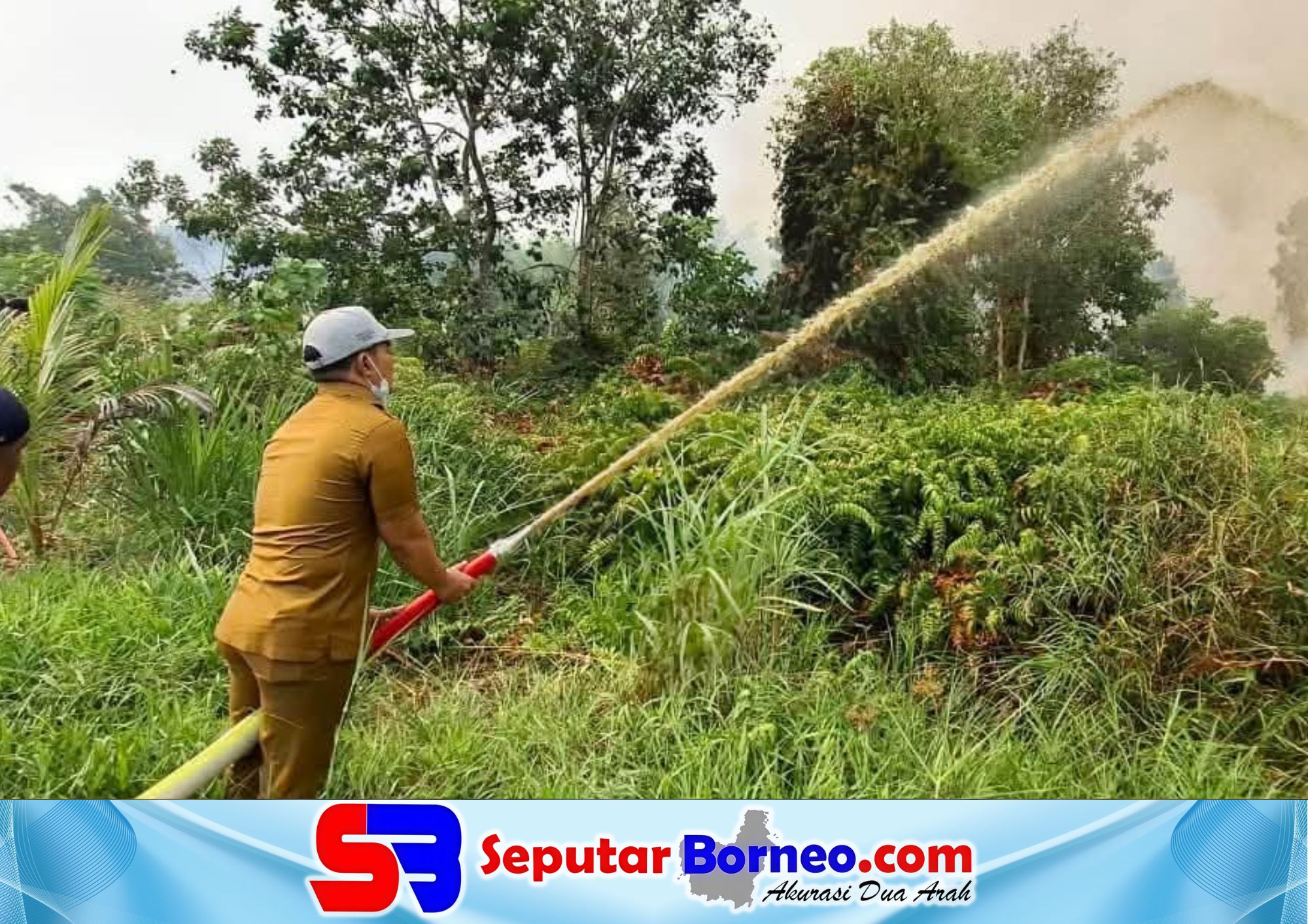 Bupati Pulpis Turun Padamkan Karhutla di Hanjak Maju