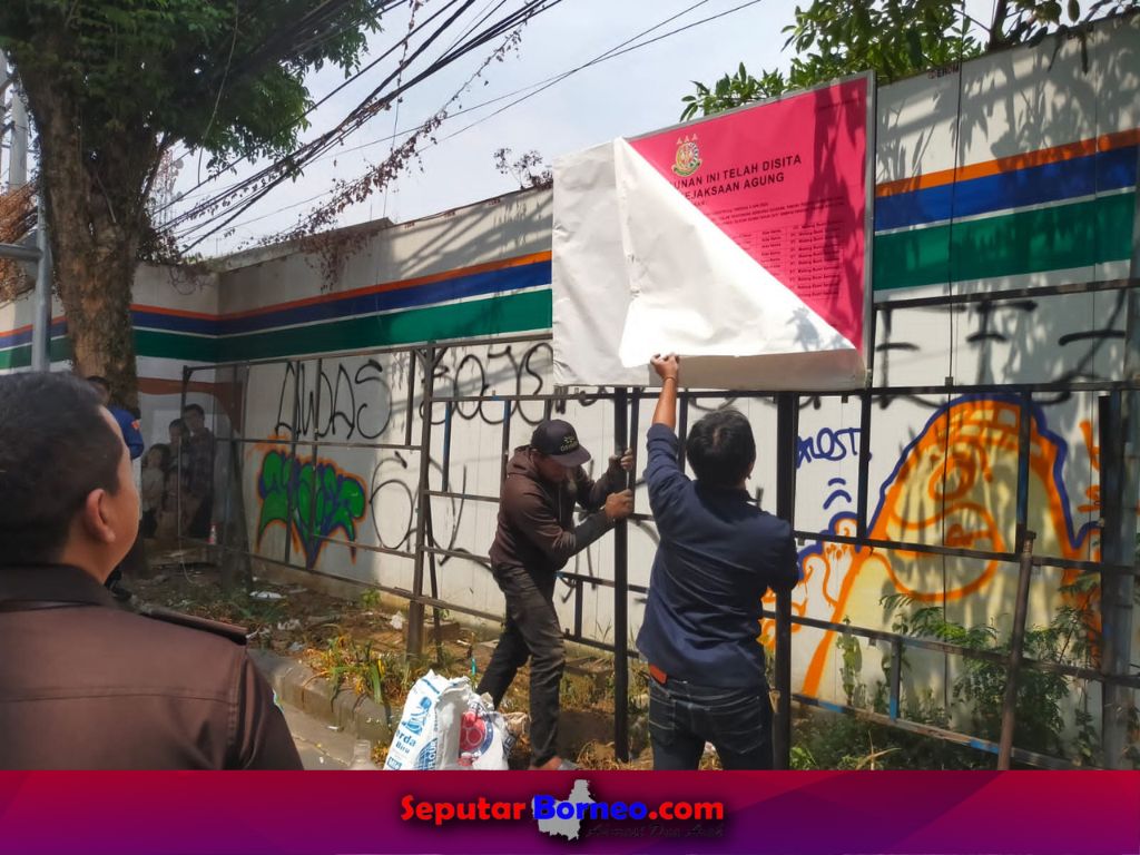 Penyidik Jampidsus Kejagung Sita Aset Graha Telkom Sigma