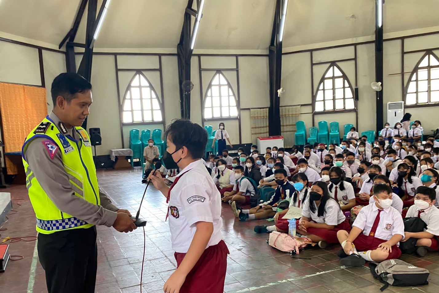 Ditlantas Berikan Pemahaman Tertib Berlalu Lintas Kepada Siswa MPLS