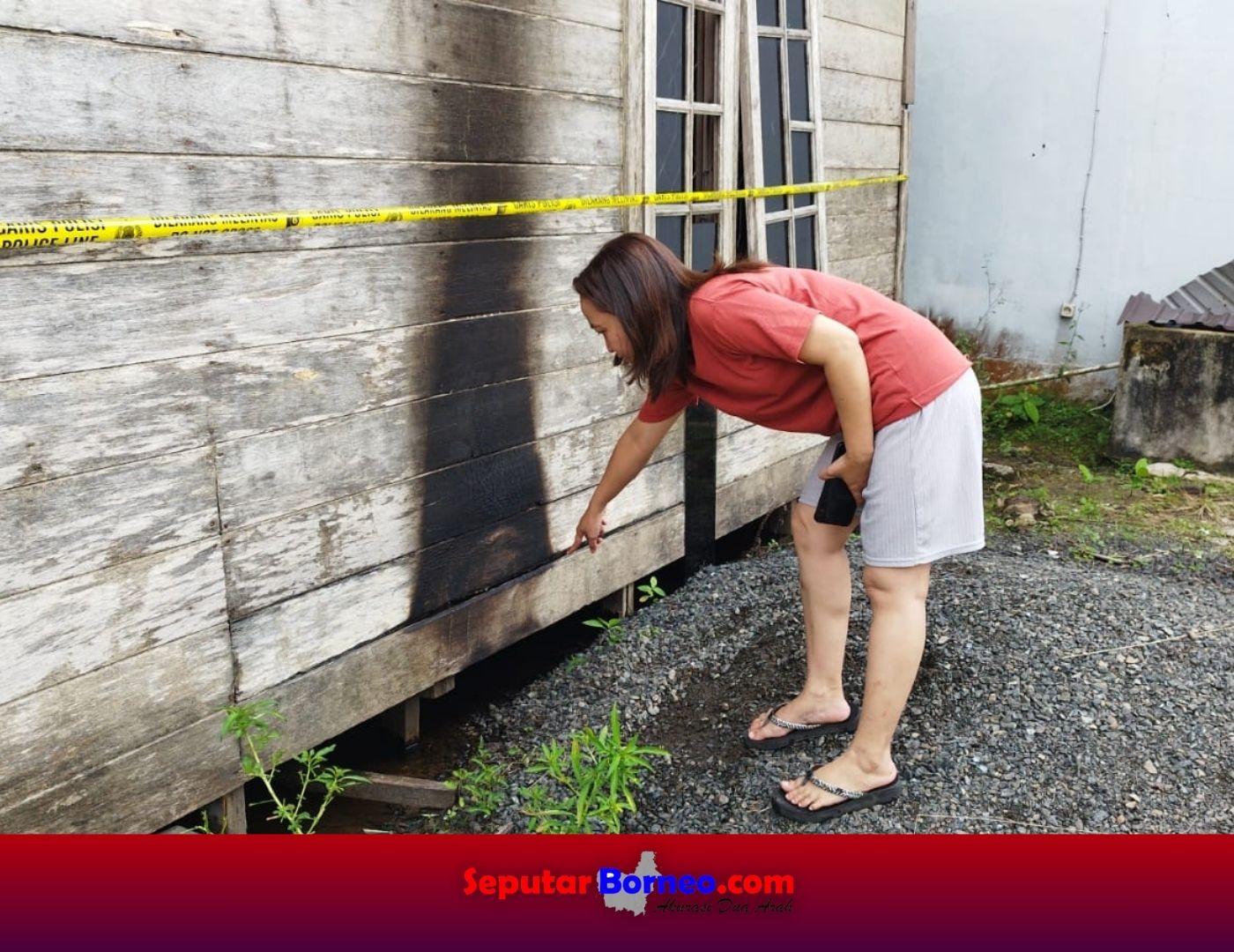 Teror Pembakaran Rumah Kosong Jalan Kenari II Gunakan Ban Bekas