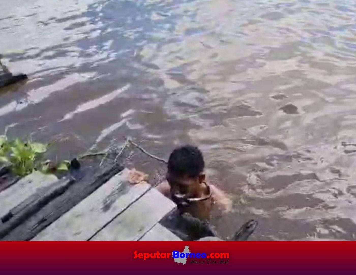 Gelap-Gelap Mandi di Sungai, Warga Kapuas Mendadak Hilang