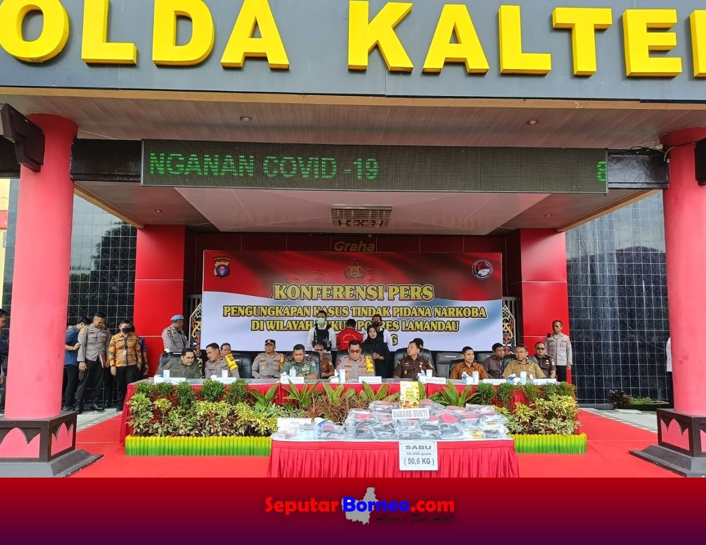 Kepolisian Daerah Kalimanatan Tengah melaksanakan konferensi pers pengungkapan narkotika, Selasa (15/10/2024). (FOTO:SEPUTAR BORNEO)