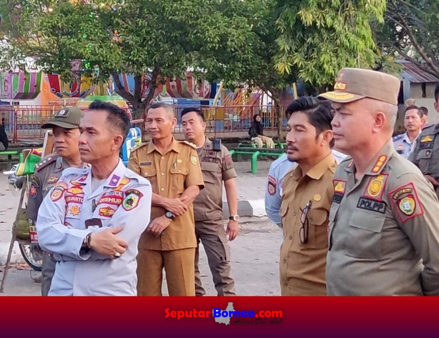 Tim Gabungan Lakukan Penertiban PKL di Taman Yos Sudarso