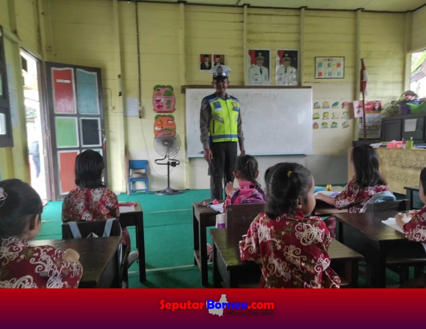 Polisi Sahabat Anak, Ajarkan Rambu Lalu Lintas Sejak Dini
