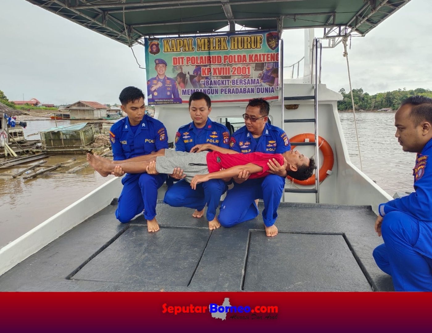 Personel Ditpolairud Polda Kalteng Latihan Pertolongan Korban Tenggelam