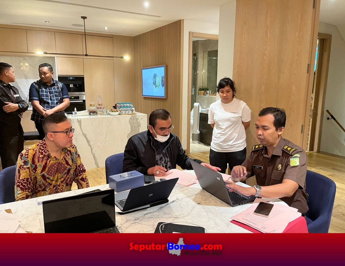 Jaksa Sita 2 Mobil Mewah di Rumah Sandra Dewi