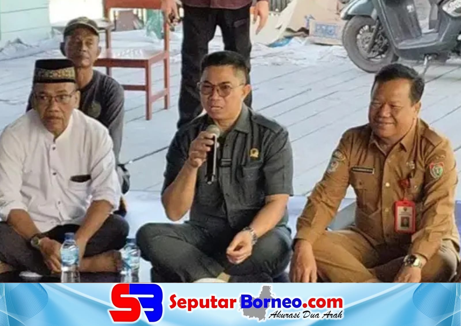 Tinjau Korban Kebakaran dan Serahkan Bantuan, Junaidi: Korban Kebakaran Murjani Tidak Sendiri