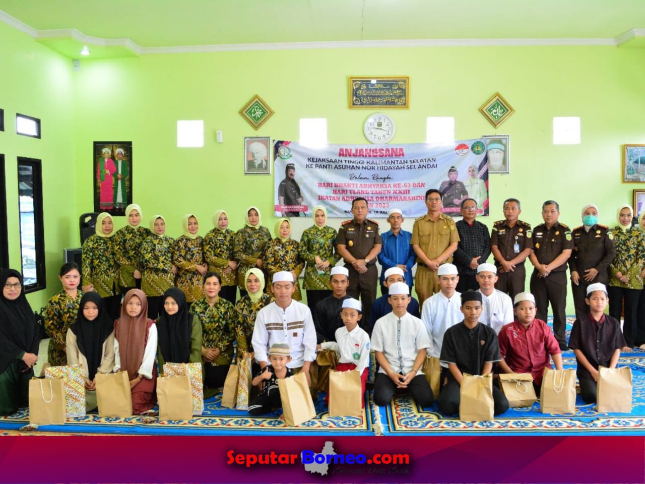 Anjangsana Kejati Kalsel Kunjungi Panti Asuhan