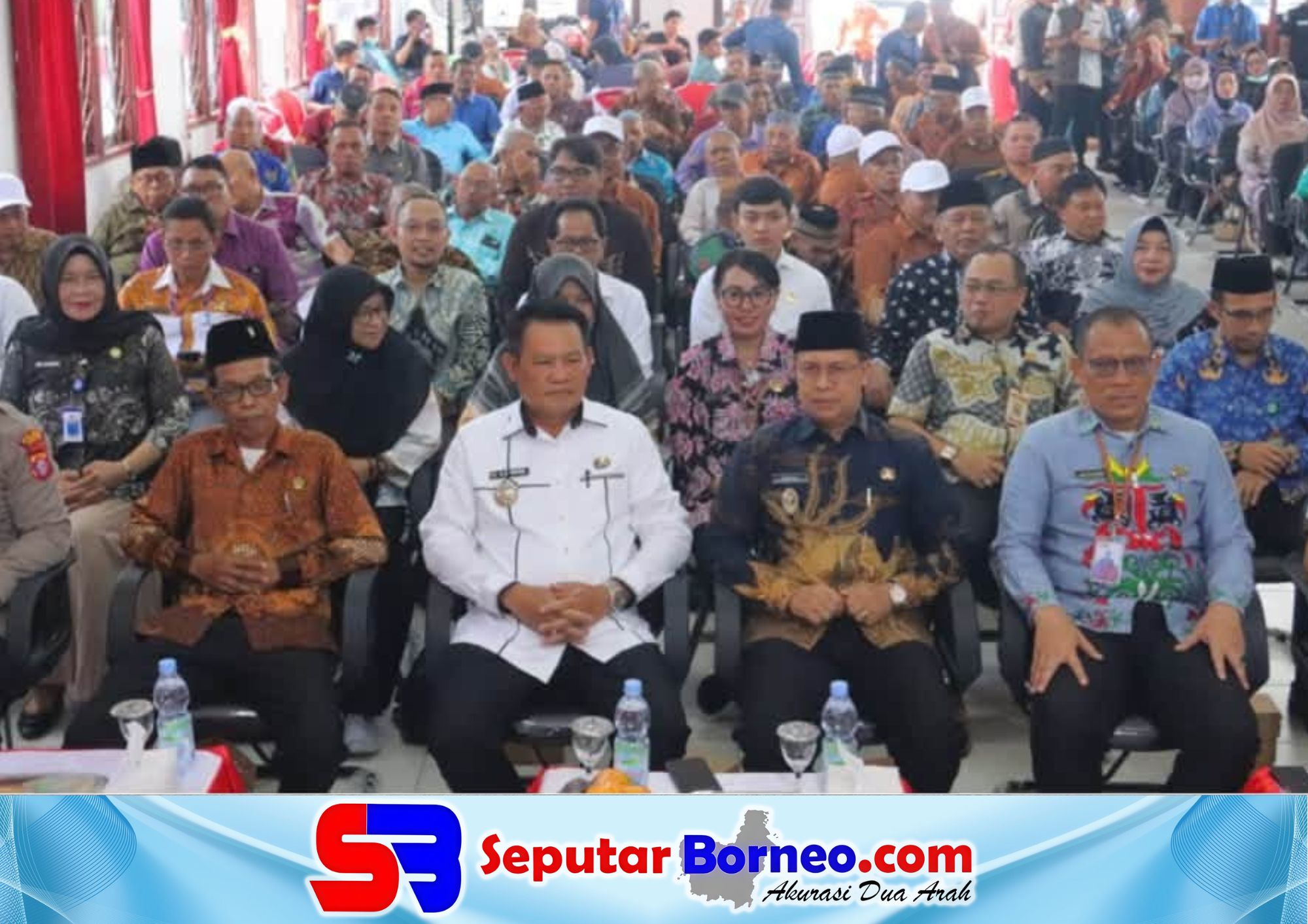 Bupati Seruyan, Ahmad Selanorwanda menghadiri Peringatan HUT PWRI ke-64 di Gedung Serba Guna Kuala Pembuang. (FOTO: ISTIMEWA)