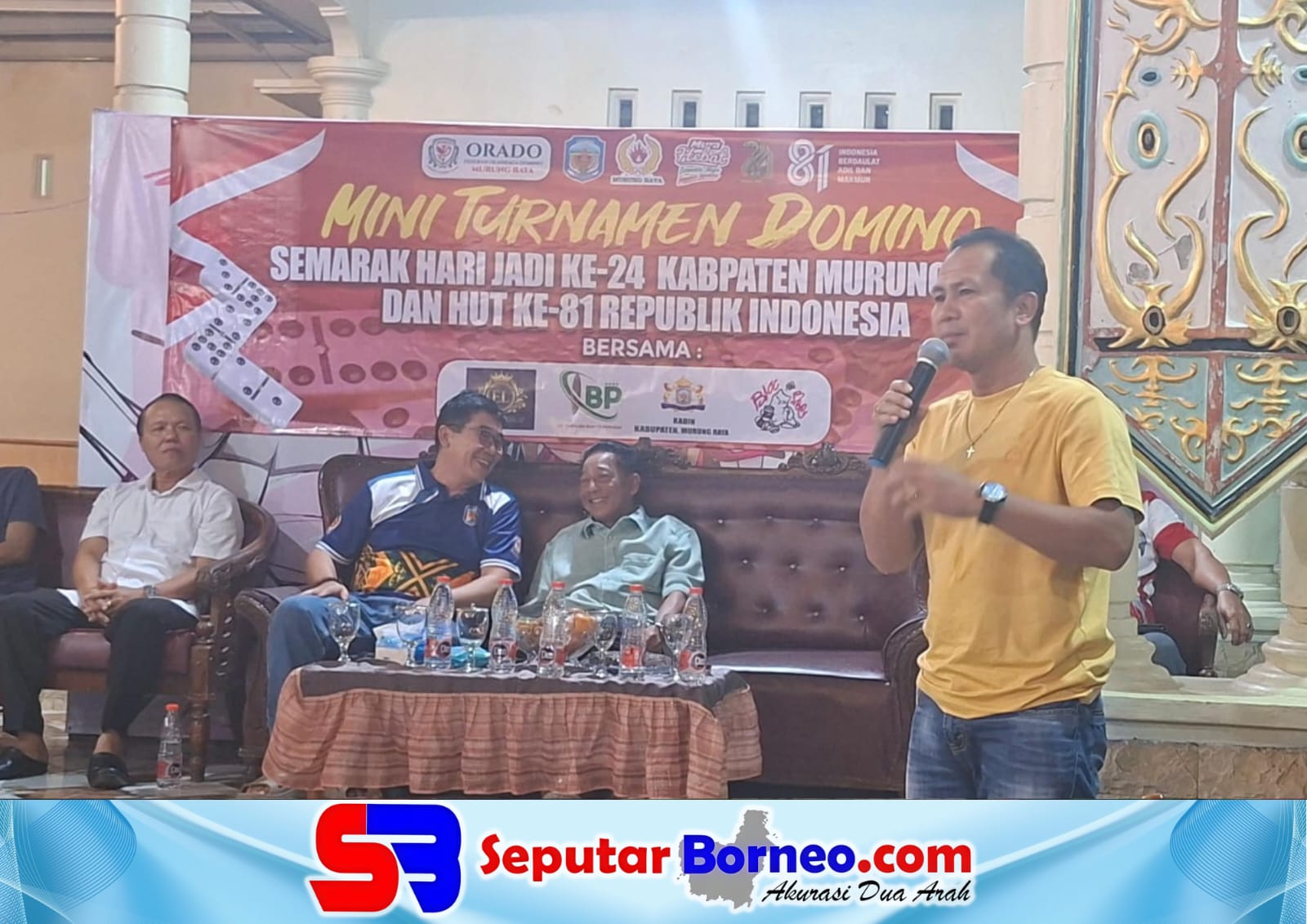 Anggota DPRD Kabupaten Murung Raya, Kalimantan Tengah, Susilo sambutan saat mini turnamen domino yang digelar Federasi Olahraga Domino Nasional (Orado) bersama Kamar Dagang dan Industri (Kadin) Kabupaten Murung Raya di Puruk Cahu, Jumat (21/8/2026) malam. FOTO:DADANG/SB