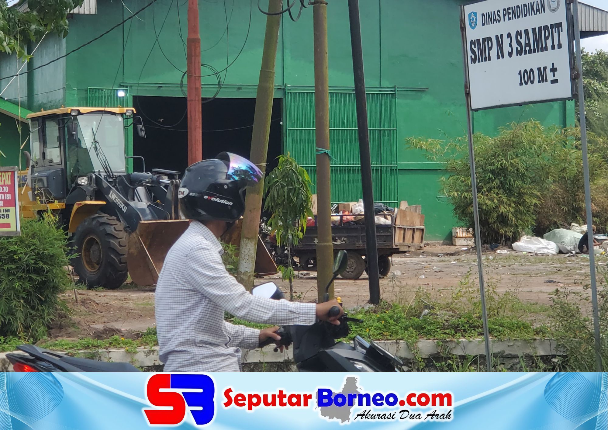 Enam Tahun Terganggu Bau Sampah, SMPN 3 Sampit Minta Solusi Permanen dan Tegas