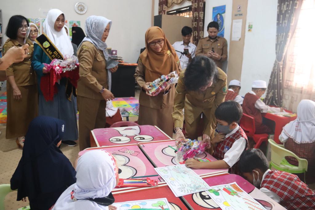 Bupati Ajak Masyarakat Berkunjung ke Perpustakaan Daerah