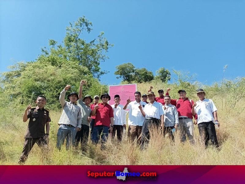 Tim Penyidik dan Tim Pelacakan Aset Sita Tiga Bidang Tanah Milik Tersangka JPG