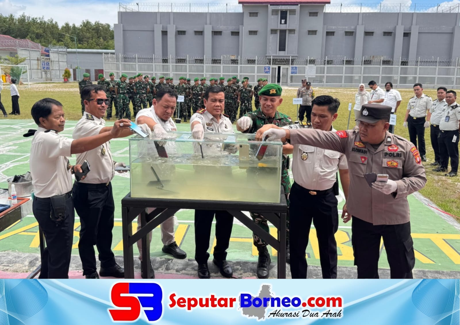 Razia Gabungan di Lapas Palangka Raya, Petugas Amankan Puluhan Barang Terlarang