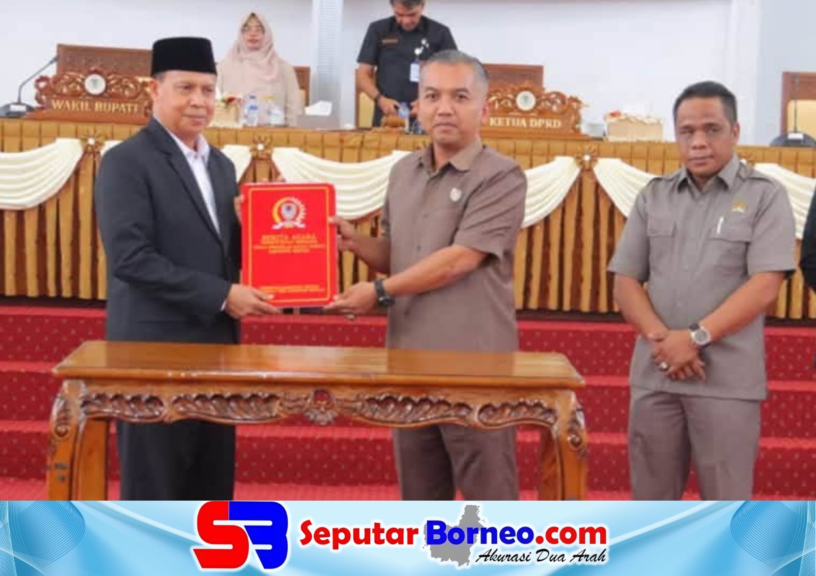 Wabup Seruyan Hadiri Paripurna Persetujuan LPJ APBD 2025