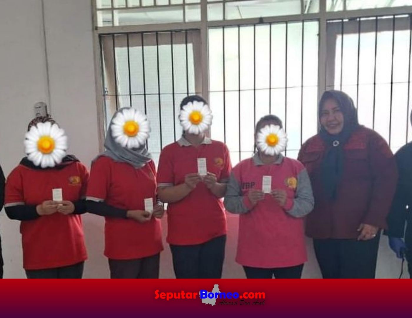 Sebagai Syarat PB, Empat Warga Binaan Lapas Perempuan Tes Urine