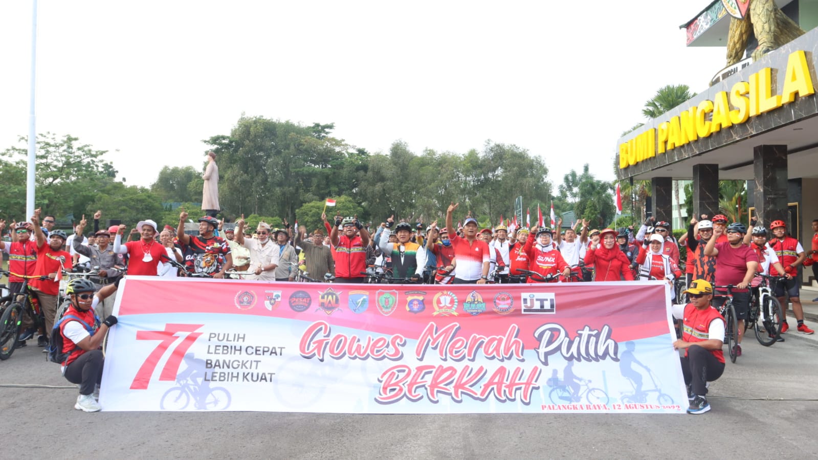 Kapolda Kalteng Ikuti Gowes Merah Putih Berkah