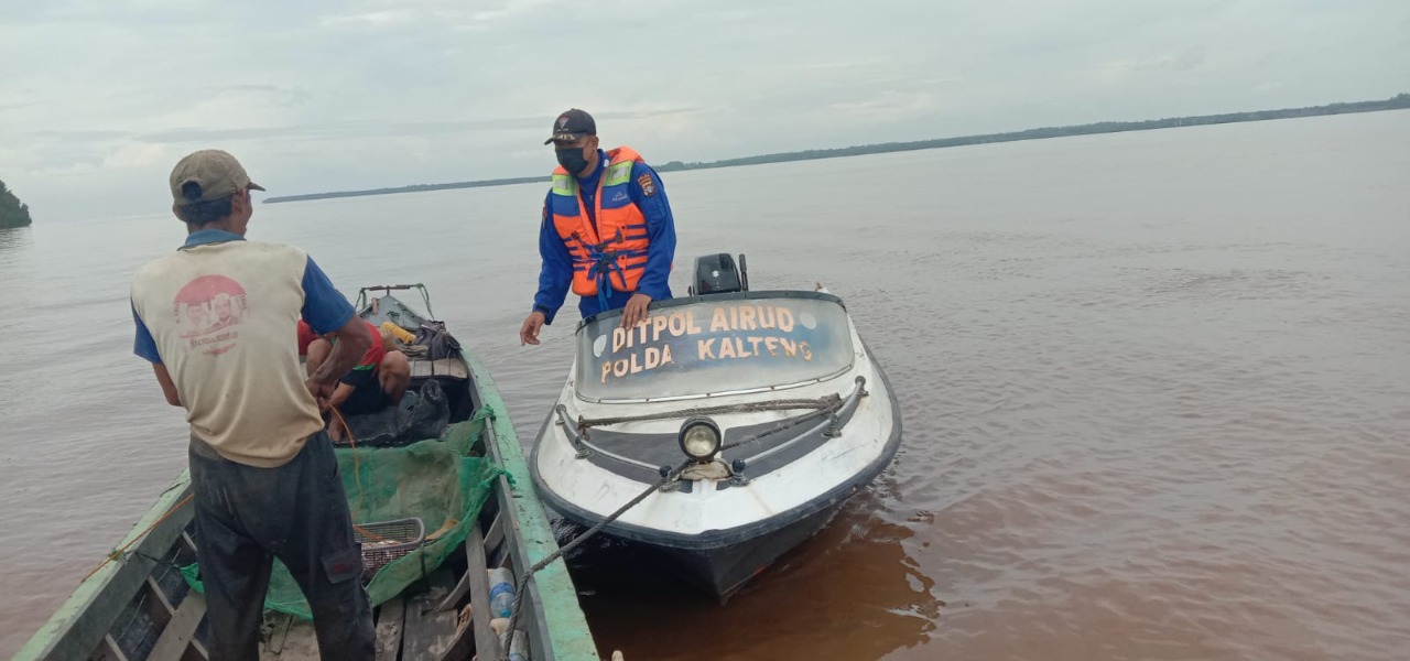 Ombak Tinggi, Nelayan Diimbau Tidak Melaut