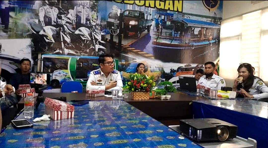 Badan Jalan Tjilik Riwut Dilarang Parkir, Alman: Segera Dilakukan Pembenahan