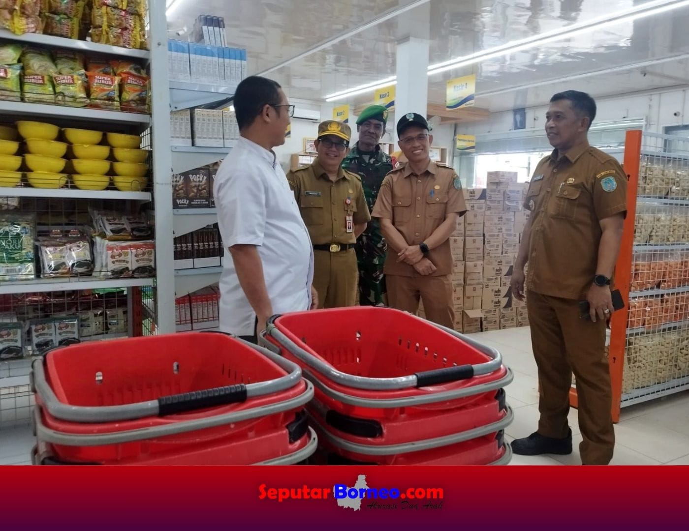 Pj Bupati Lamandau Pantau Pasar, Pastikan Stok Aman dan Harga Stabil