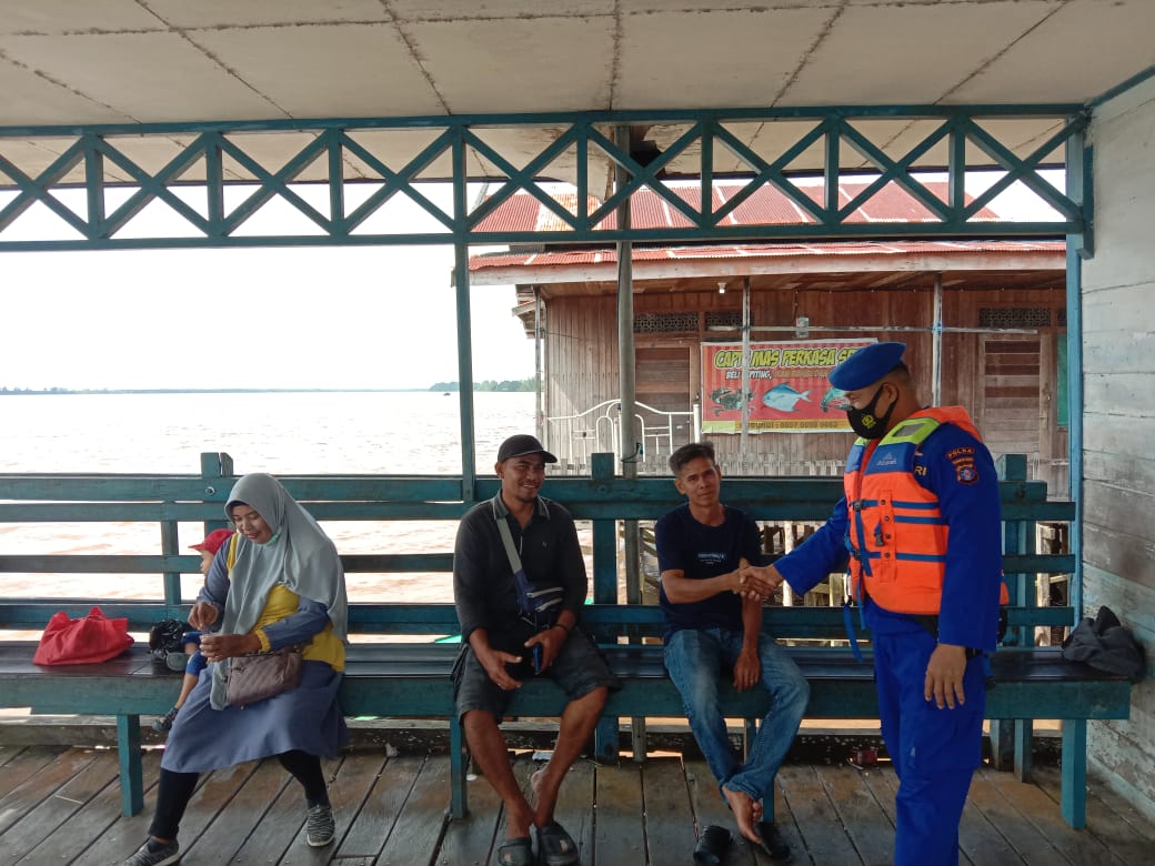 Warga Pesisir Didatangi Polisi, Ternyata Ini Tujuannya
