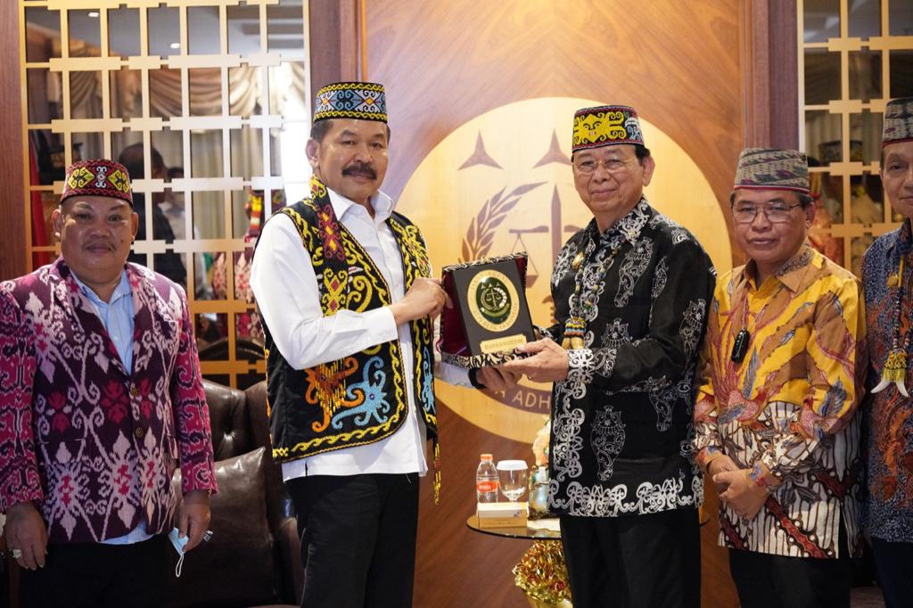 Silaturahmi Jaksa Agung dan MADN Dalam Penguatan Hukum di Daerah