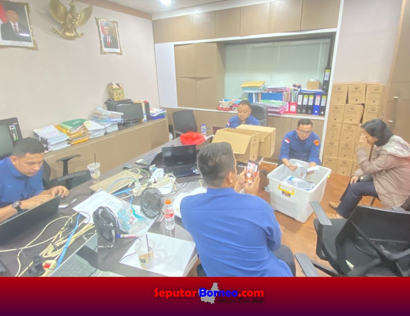 Penyidik Jampidsus Geledah Kantor KLHK Jakarta