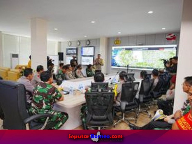 Pastikan Kesiapan KTT ASEAN 2023, Kapolri dan Panglima TNI Tinjau 91 Command Center