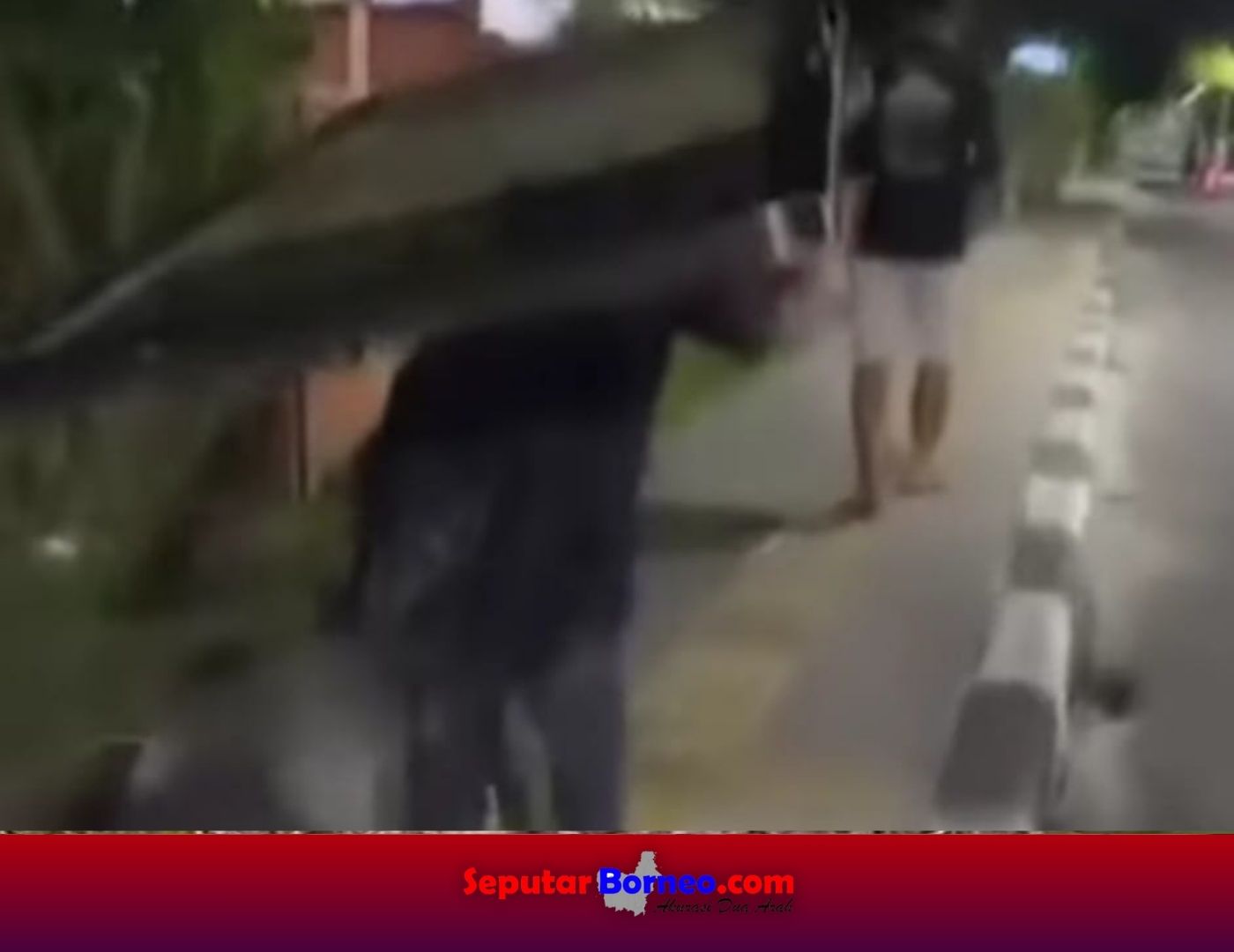 Pencuri Gotong Besi Curian ke Kantor Polisi