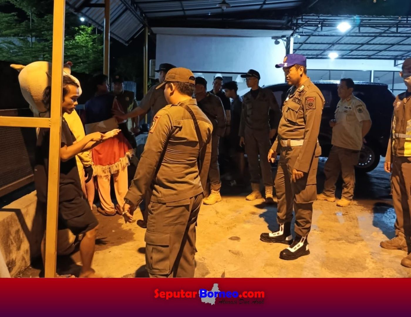Empat Badut di Kota Palangka Raya Diamankan Satpol PP