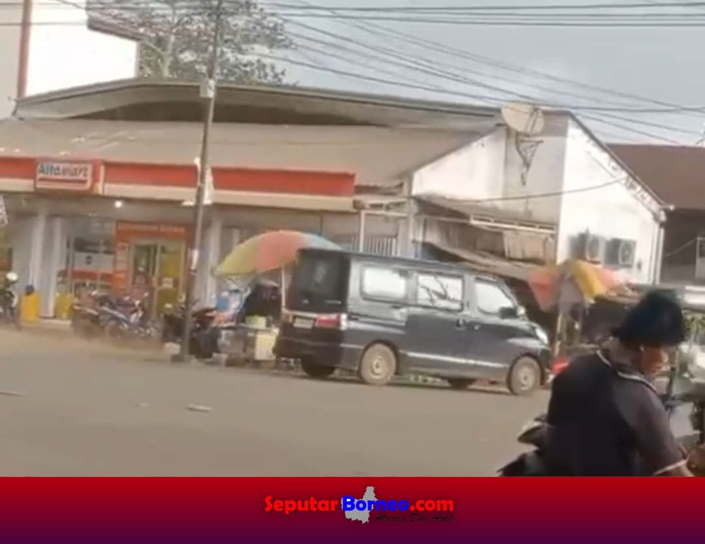 Atap Alfamart Terbang Diterjang Angin Kencang, Dua Rumah Warga di Cempaga Hulu Terdampak